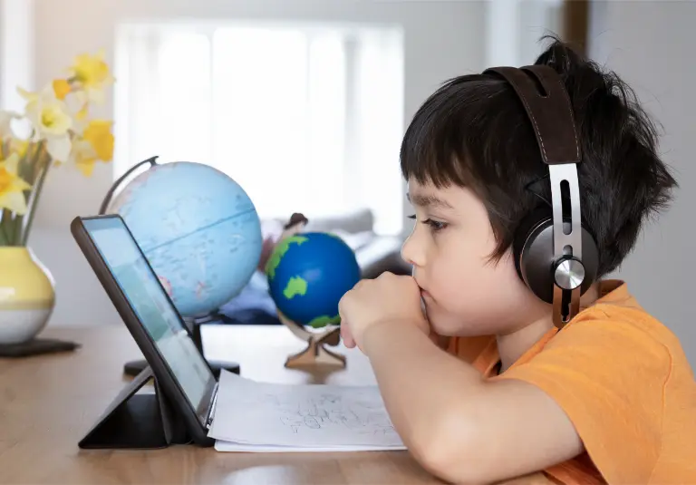 cong-nghe-phan-tich-giong-noi-trong-giao-duc-dg